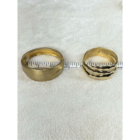 Two Gold Costume Cuff Bracelets - Picture 6 of 7